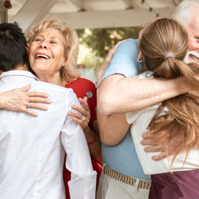 comprar la caja sorpresa de moda con asesoramiento de crystal bubble boutique es compartir sorpresas que encantan