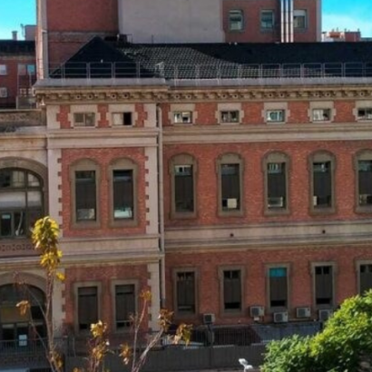 si quieres encontrar a un equipo con ilusión solidaria contacta con CRYSTAL BUBBLE para apoyar su iniciativa contra el cáncer